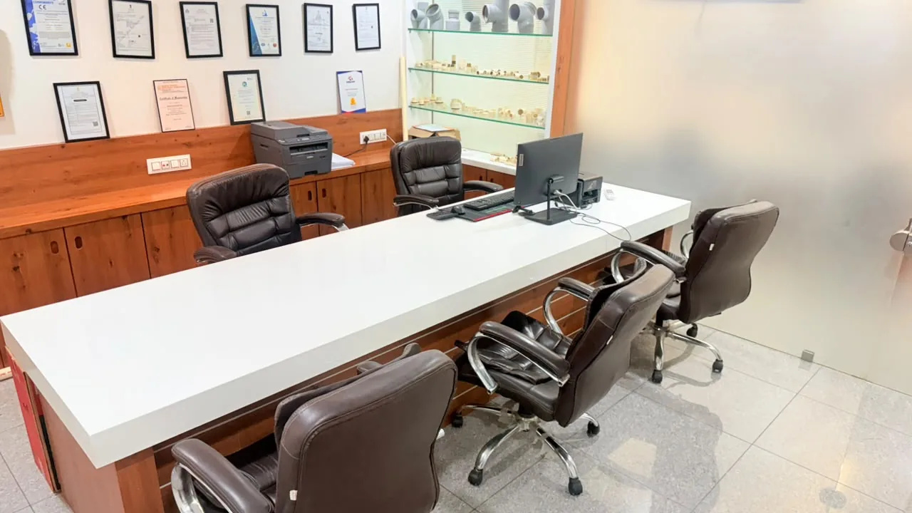 Office Environment at the WorldFlow facility